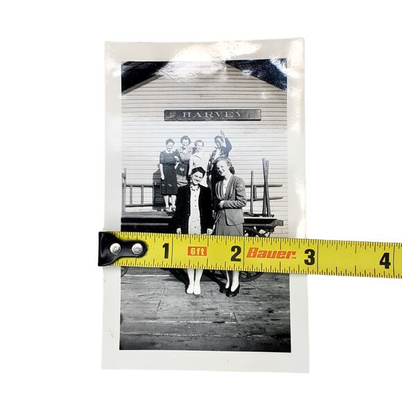 Vtg Ladies Posing at Harvey Train Station Original Monochrome Photography Found - Picture 3 of 4